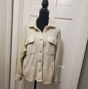 Le Lis Ivory White ribbed knit Shacket Size Small, casual comfy